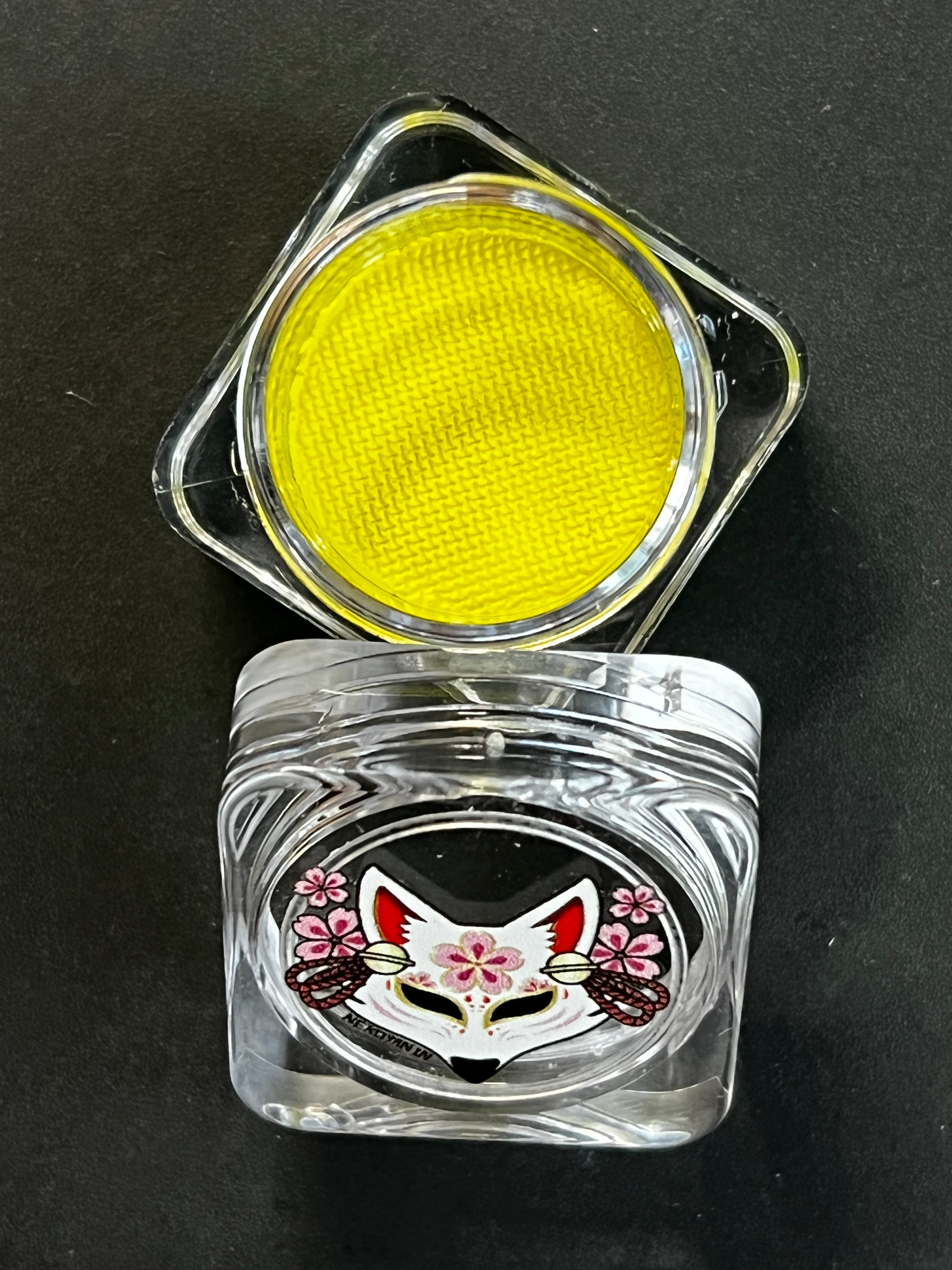 15 - Dijon (Yellow) Water Activated Graphic Liner
