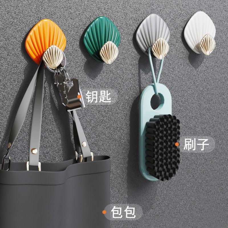 4pcs Creative Shell Shape Wall Hanging Hook Punch-free Strong Adhesive Hook Bathroom Kitchen Wall-mounted Seamless Sticky Hook Shell Hook Non-Punching Strong Adhesive Adhesive Hook Bearing Door Behind Wall Bathroom Kitchen Key Holder