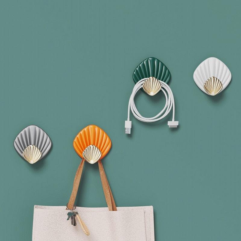 4pcs Creative Shell Shape Wall Hanging Hook Punch-free Strong Adhesive Hook Bathroom Kitchen Wall-mounted Seamless Sticky Hook Shell Hook Non-Punching Strong Adhesive Adhesive Hook Bearing Door Behind Wall Bathroom Kitchen Key Holder