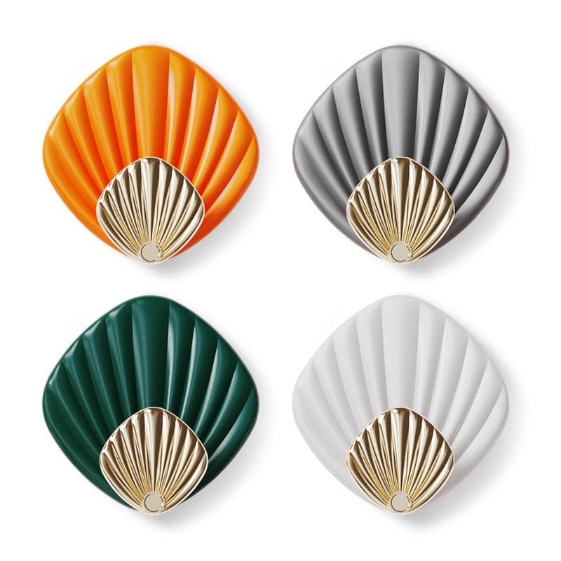 4pcs Creative Shell Shape Wall Hanging Hook Punch-free Strong Adhesive Hook Bathroom Kitchen Wall-mounted Seamless Sticky Hook Shell Hook Non-Punching Strong Adhesive Adhesive Hook Bearing Door Behind Wall Bathroom Kitchen Key Holder