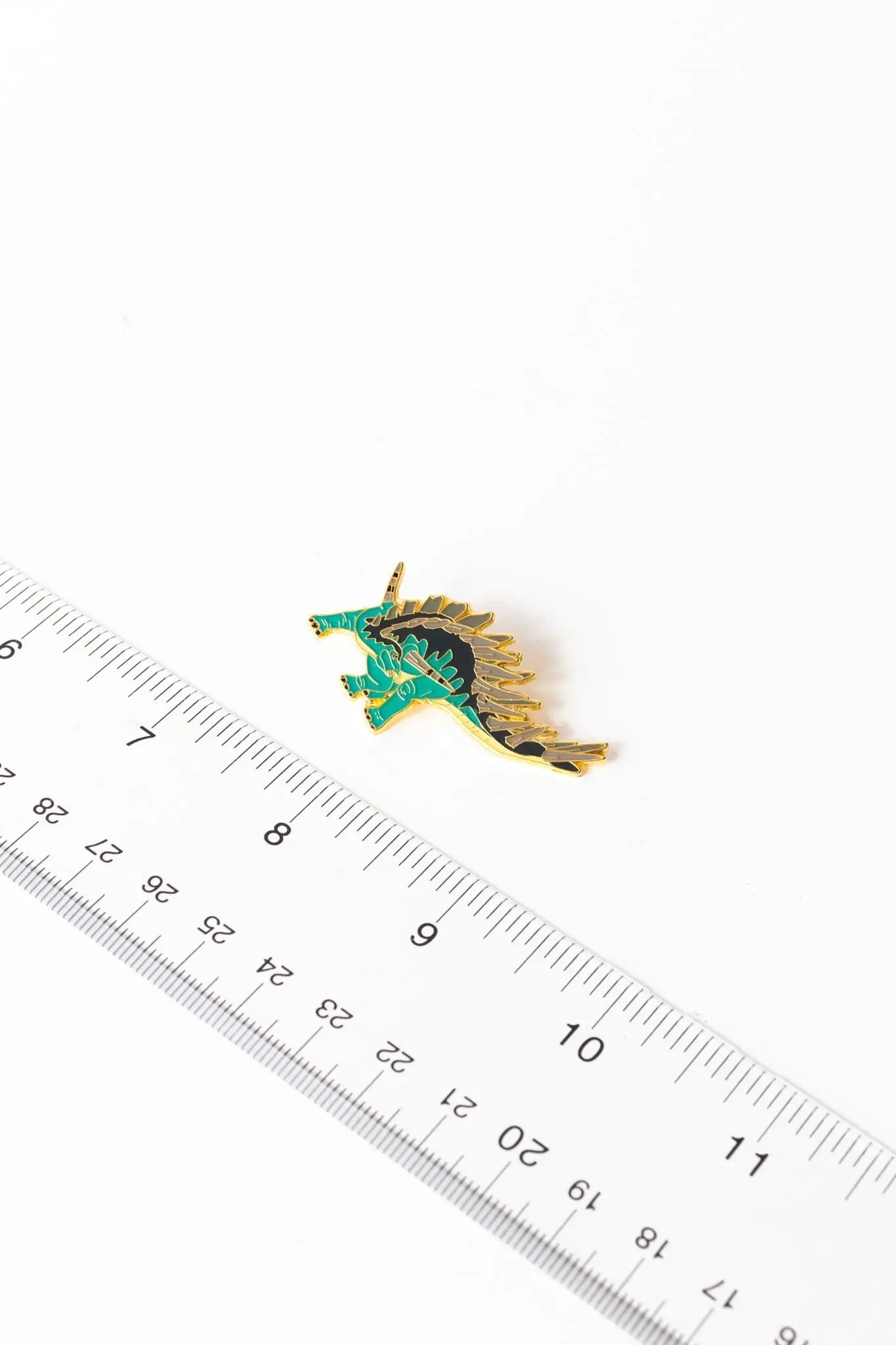 Kentrosaurus Enamel Pin (Kentrosaurus aethiopicus)